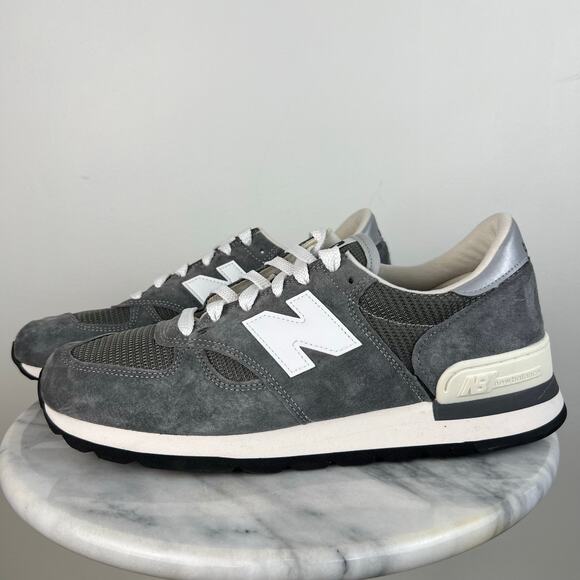 New Balance Men\'s M990GR1 Grey Suede Low Top Sneakers Made in USA (Sz 12)